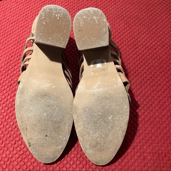 STEVE MADDEN Sz 8 Strappy Ankle  Booties Stacked Heel Leather - Picture 11 of 11